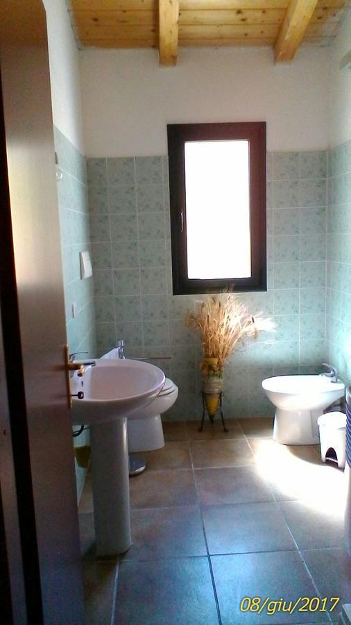 Farm Stay Gli Oleandri Loiri Porto San Paolo Eksteriør bilde