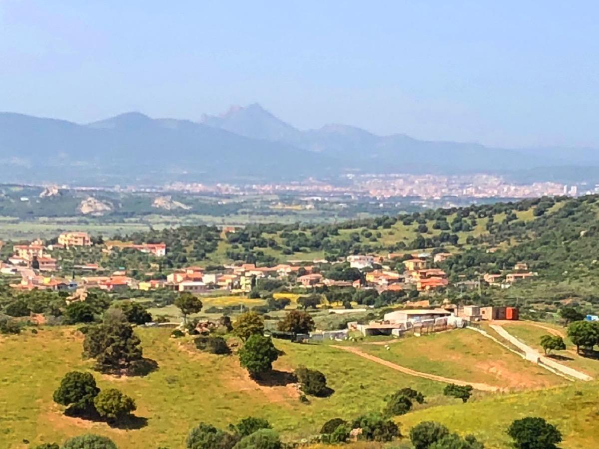 Farm Stay Gli Oleandri Loiri Porto San Paolo Eksteriør bilde